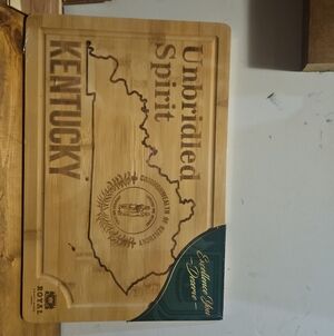 Kentucky Unbridled Spirit Bamboo Cutting/Serving Board